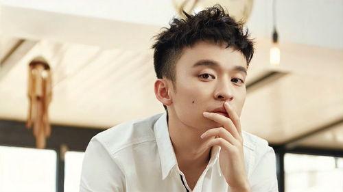 董子健个人资料 小说,从影视新星到实力派演员的成长之路